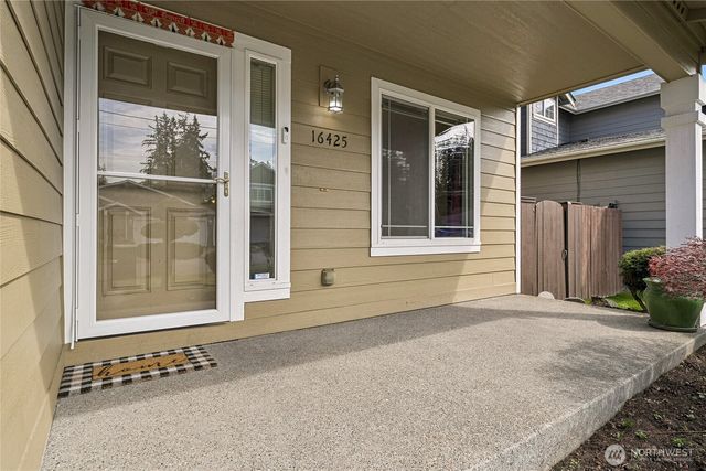 16425 39th Avenue E, Tacoma, WA 98446