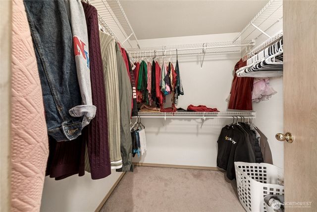 16425 39th Avenue E, Tacoma, WA 98446