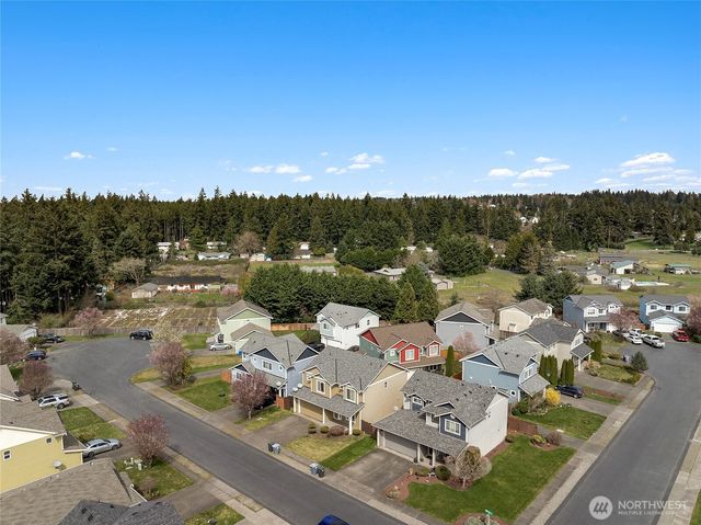 16425 39th Avenue E, Tacoma, WA 98446