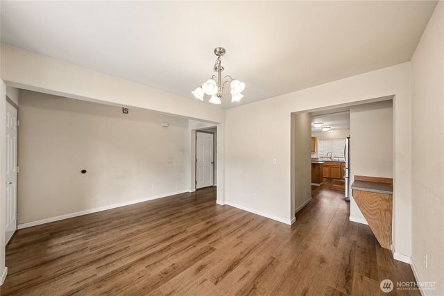 16425 39th Avenue E, Tacoma, WA 98446