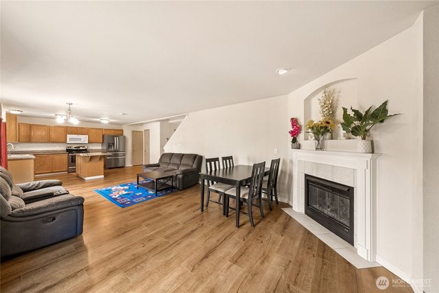 16425 39th Avenue E, Tacoma, WA 98446