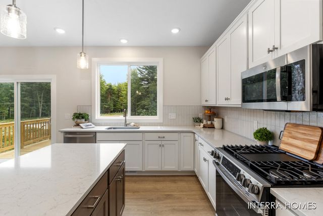 1839 Lowe Drive, Spring Lake, MI 49456