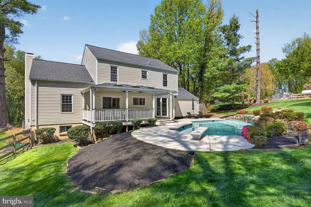 11715 LARIAT LN, Oakton, VA 22124