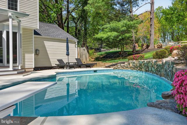11715 LARIAT LN, Oakton, VA 22124