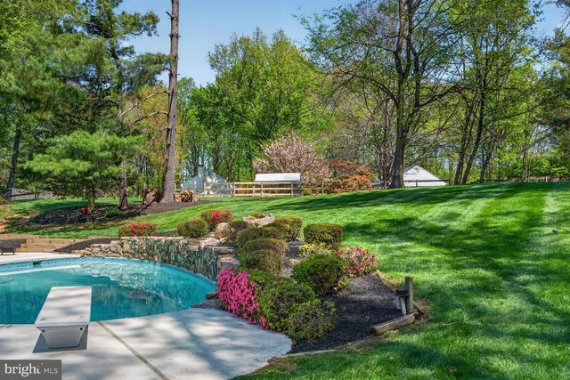 11715 LARIAT LN, Oakton, VA 22124