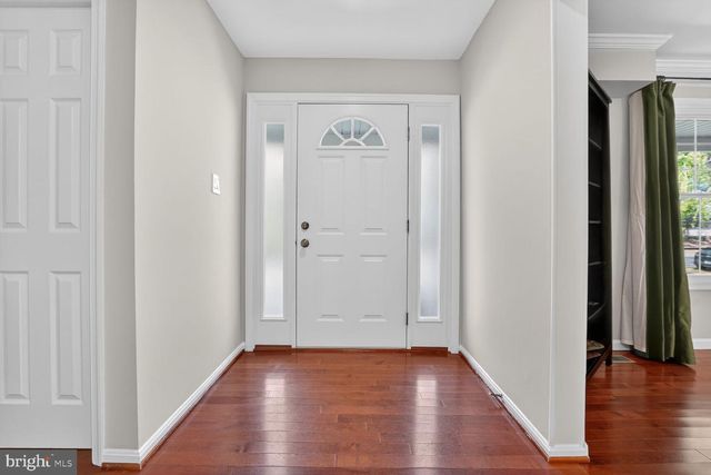 11715 LARIAT LN, Oakton, VA 22124