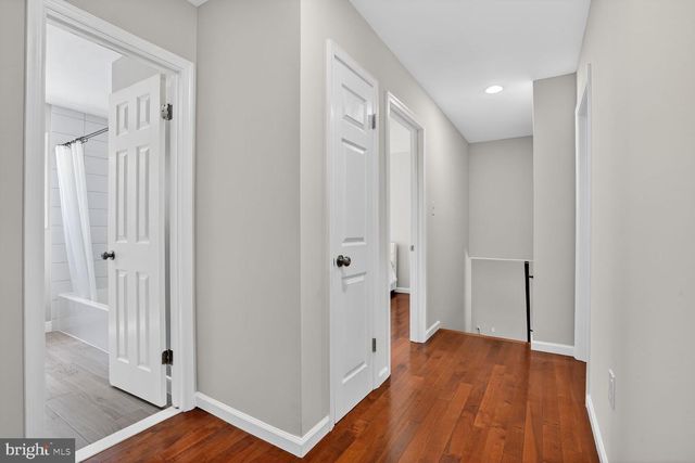 11715 LARIAT LN, Oakton, VA 22124
