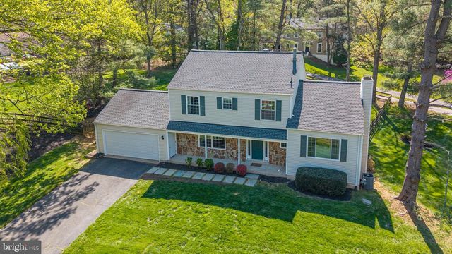 11715 LARIAT LN, Oakton, VA 22124