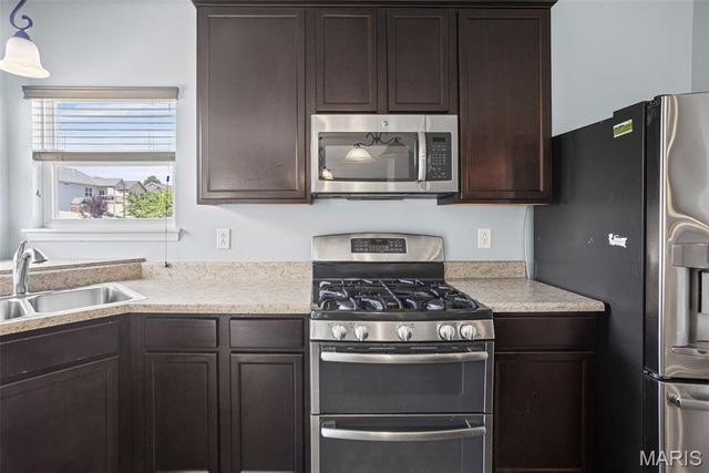 917 Sturbridge Trail, O'fallon, IL 62269