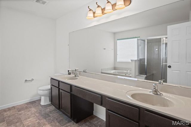917 Sturbridge Trail, O'fallon, IL 62269