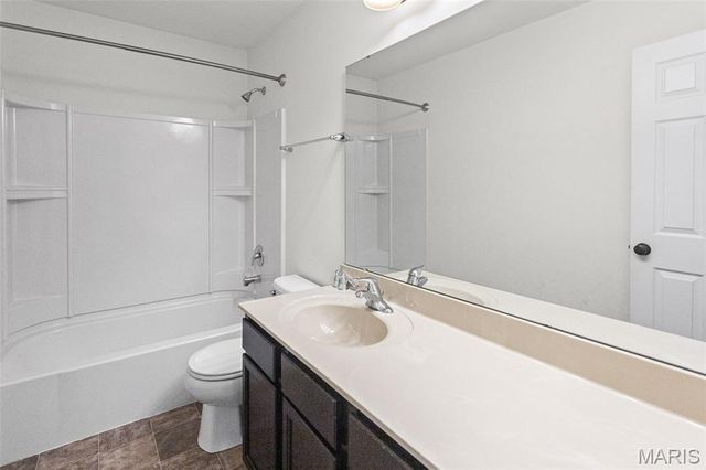 917 Sturbridge Trail, O'fallon, IL 62269
