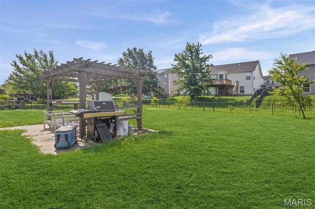 917 Sturbridge Trail, O'fallon, IL 62269