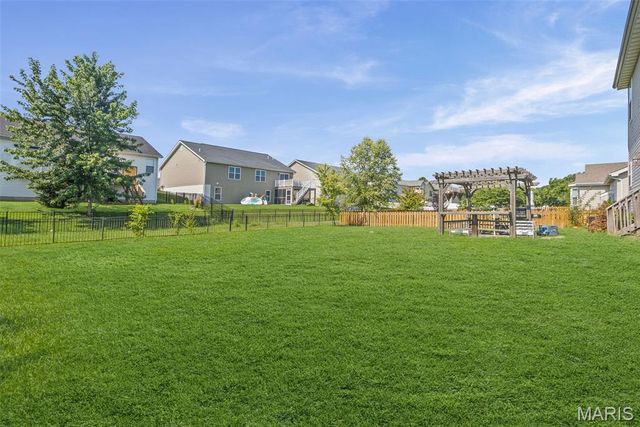 917 Sturbridge Trail, O'fallon, IL 62269