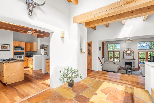 111 The Highroad, Santa Fe, NM 87507