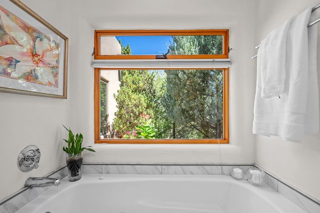 111 The Highroad, Santa Fe, NM 87507