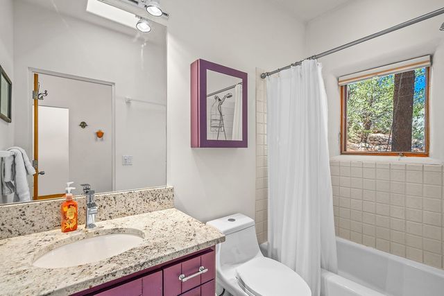 111 The Highroad, Santa Fe, NM 87507