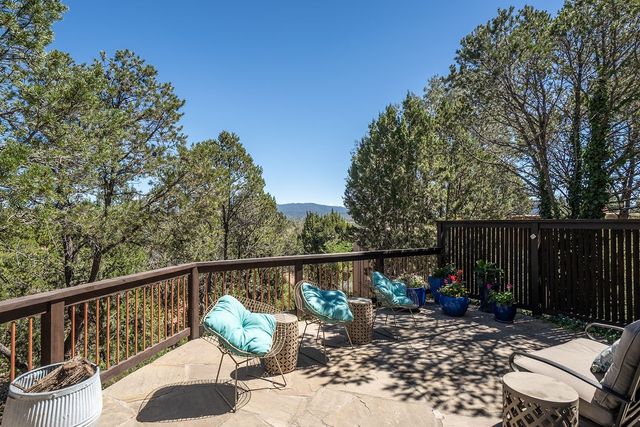 111 The Highroad, Santa Fe, NM 87507