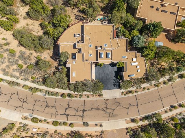 111 The Highroad, Santa Fe, NM 87507