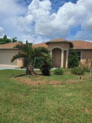 1585 SW Merchant Lane, Port St Lucie, FL 34953