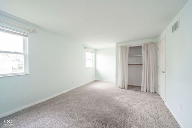 908 Whispering Trail, Greenfield, IN 46140