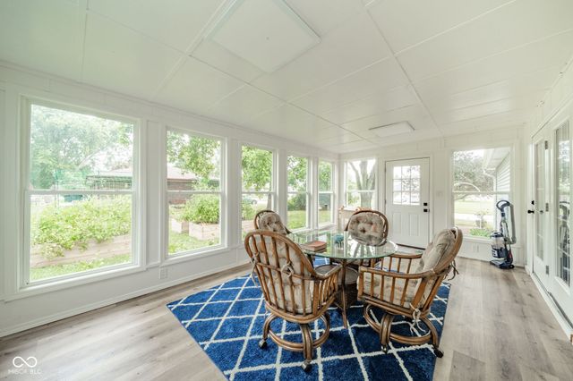 908 Whispering Trail, Greenfield, IN 46140