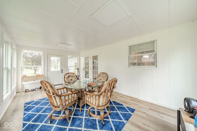 908 Whispering Trail, Greenfield, IN 46140