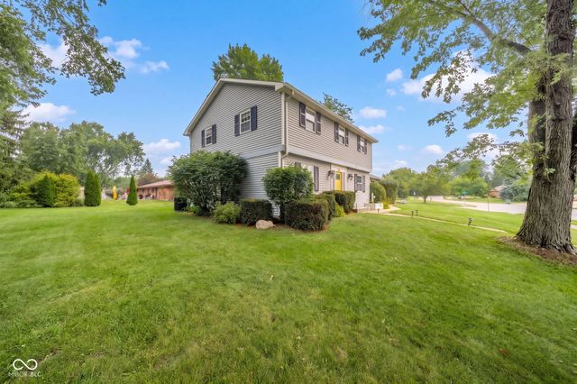 908 Whispering Trail, Greenfield, IN 46140