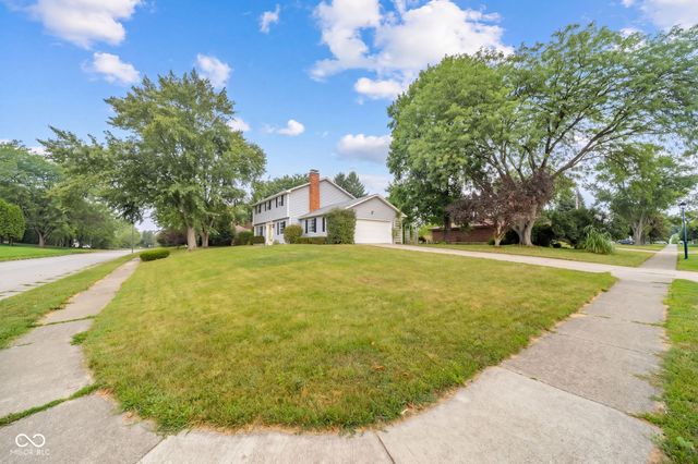 908 Whispering Trail, Greenfield, IN 46140