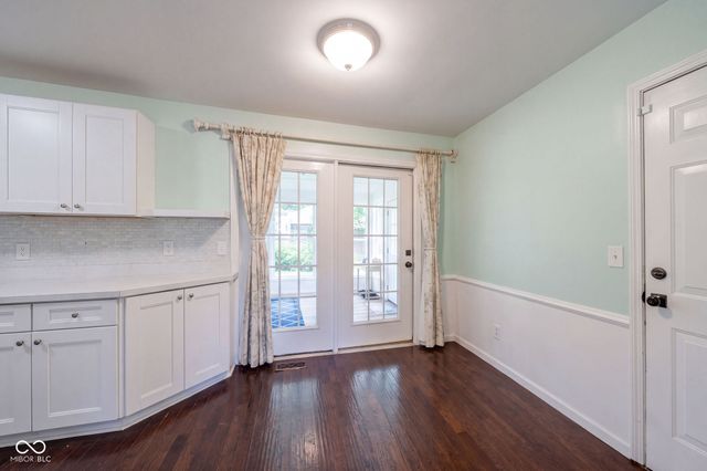 908 Whispering Trail, Greenfield, IN 46140