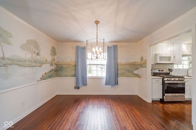 908 Whispering Trail, Greenfield, IN 46140