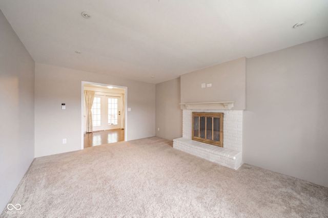 908 Whispering Trail, Greenfield, IN 46140