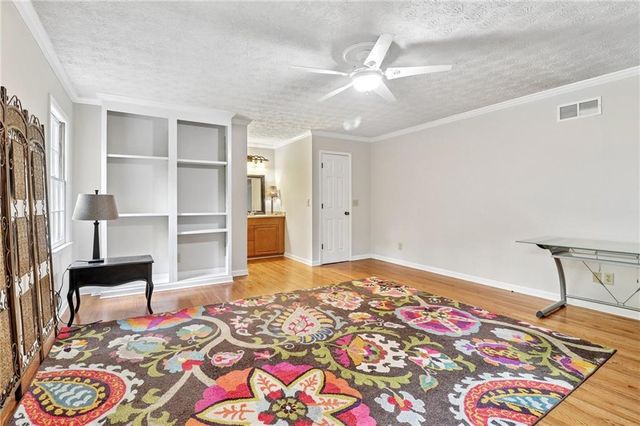 214 Newport Road SW, Lilburn, GA 30047