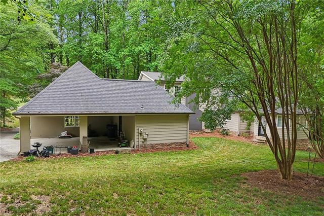 214 Newport Road SW, Lilburn, GA 30047