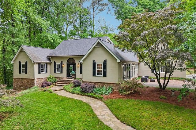 214 Newport Road SW, Lilburn, GA 30047