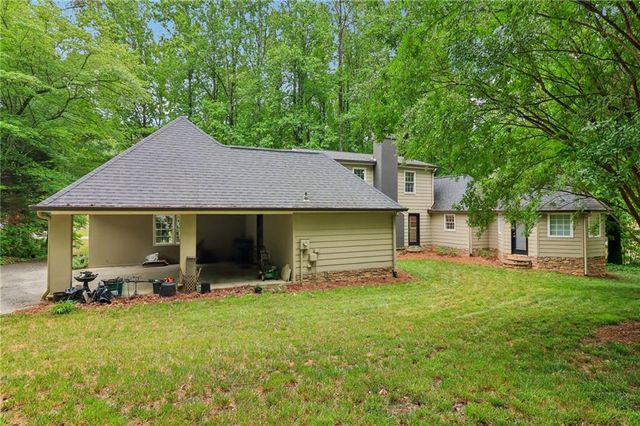 214 Newport Road SW, Lilburn, GA 30047