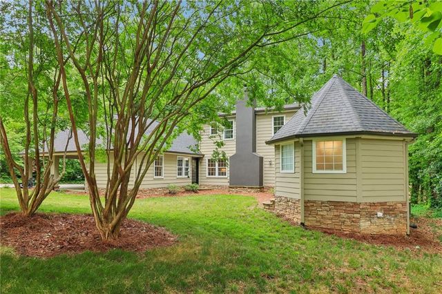 214 Newport Road SW, Lilburn, GA 30047