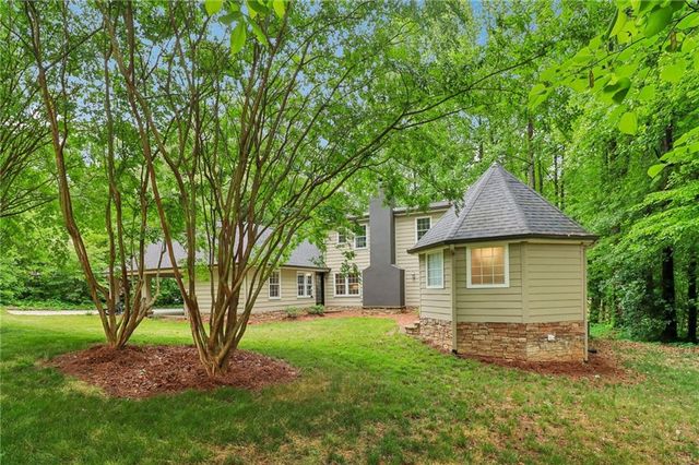 214 Newport Road SW, Lilburn, GA 30047