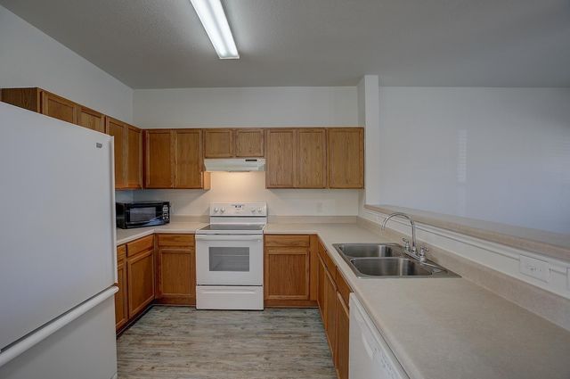 1102 E 3rd ST, Georgetown, TX 78626