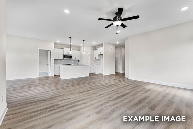 11 Aurora Cir, Fayetteville, TN 37334
