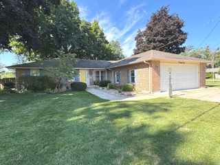 13 Erin Lane, Kankakee, IL 60901
