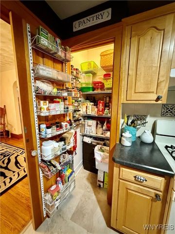 146 Chamberlin Drive, West Seneca, NY 14210