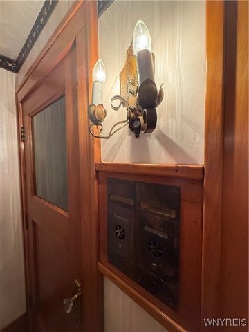 146 Chamberlin Drive, West Seneca, NY 14210