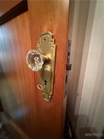 146 Chamberlin Drive, West Seneca, NY 14210