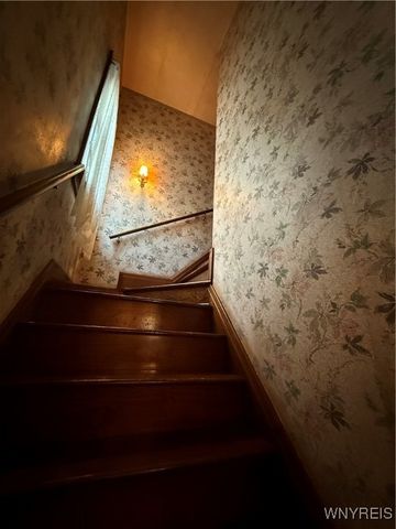 146 Chamberlin Drive, West Seneca, NY 14210