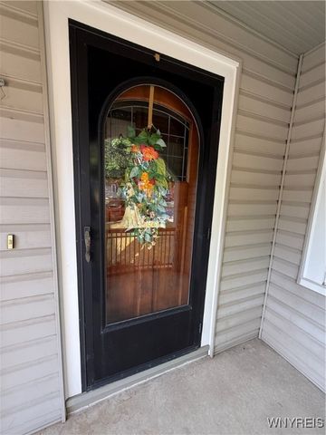 146 Chamberlin Drive, West Seneca, NY 14210