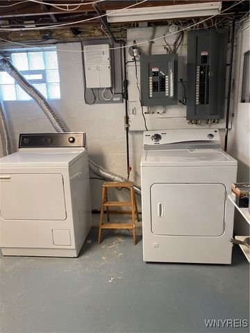 146 Chamberlin Drive, West Seneca, NY 14210