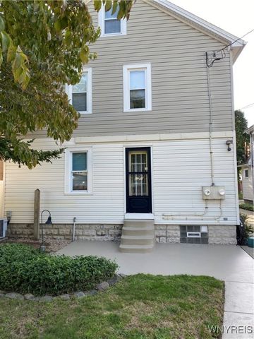 146 Chamberlin Drive, West Seneca, NY 14210