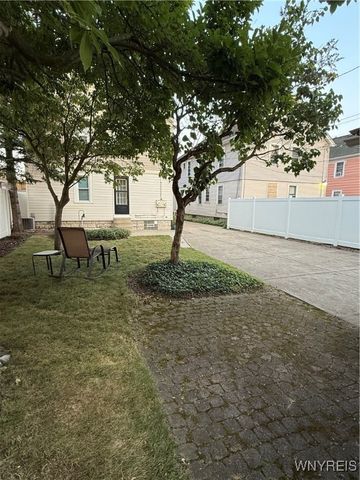 146 Chamberlin Drive, West Seneca, NY 14210