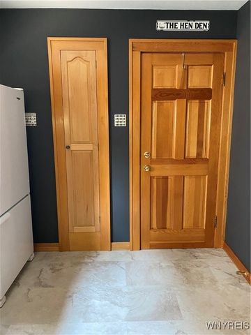 146 Chamberlin Drive, West Seneca, NY 14210