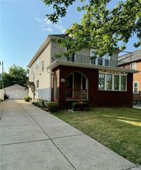 146 Chamberlin Drive, West Seneca, NY 14210